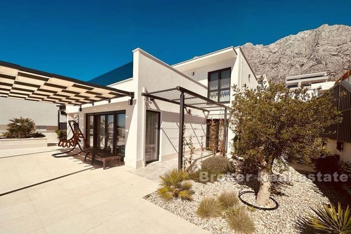 Image No.2-Villa de 4 chambres à vendre à Makarska