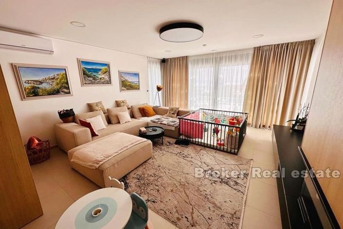 Image No.3-Villa de 4 chambres à vendre à Makarska