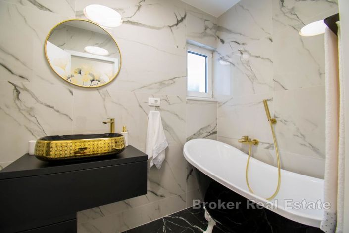 Image No.8-3 Bed Villa for sale