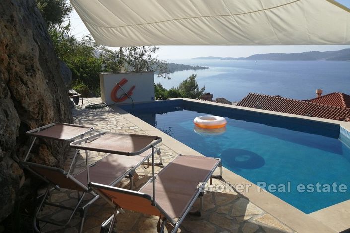 Image No.2-6 Bed Villa for sale