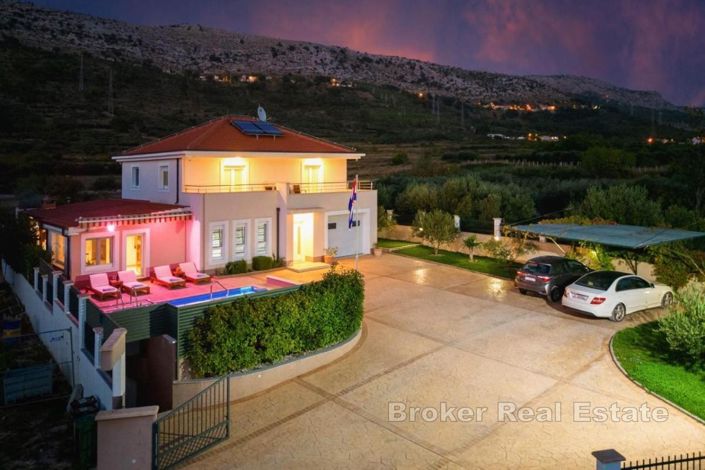 Image No.17-Villa de 4 chambres à vendre à Split