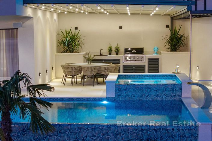 Image No.24-Villa de 5 chambres à vendre à Omiš