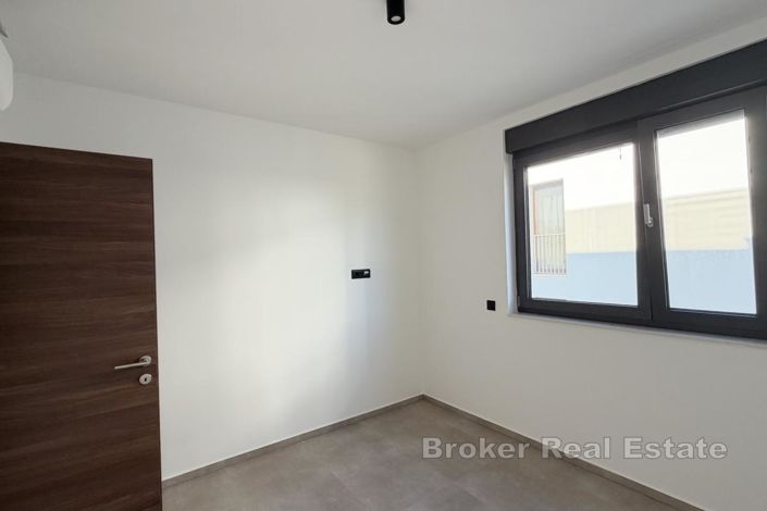 Image No.12-3 Bed Apartment for sale