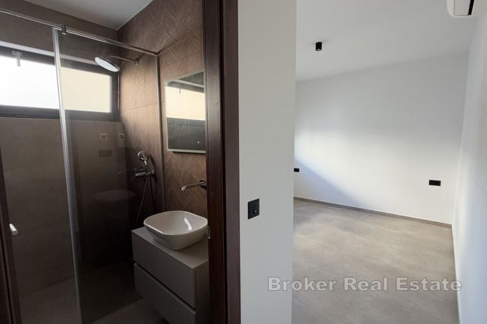 Image No.14-3 Bed Apartment for sale