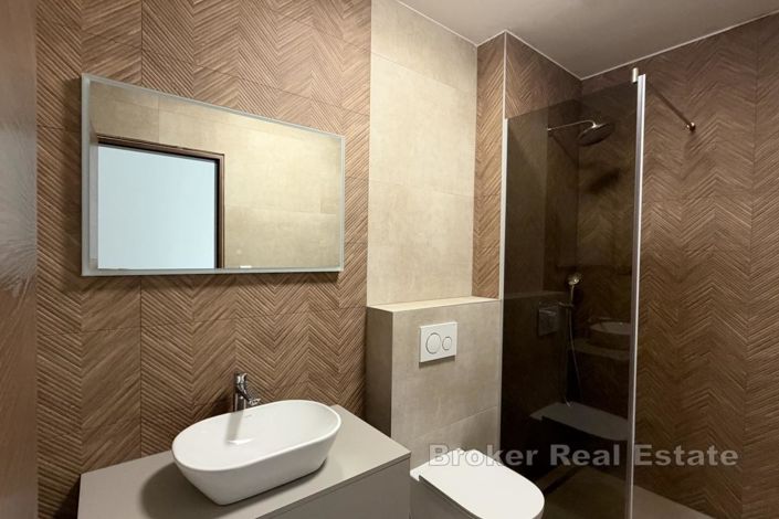 Image No.17-3 Bed Apartment for sale