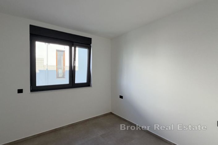 Image No.20-3 Bed Apartment for sale