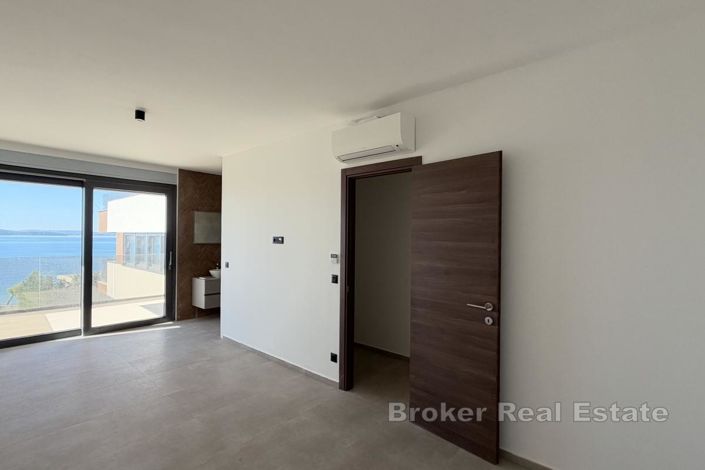 Image No.19-4 Bed Apartment for sale