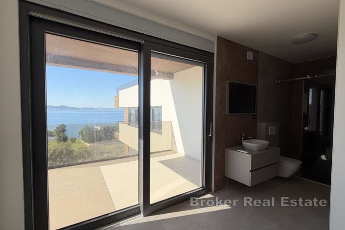 Image No.20-4 Bed Apartment for sale