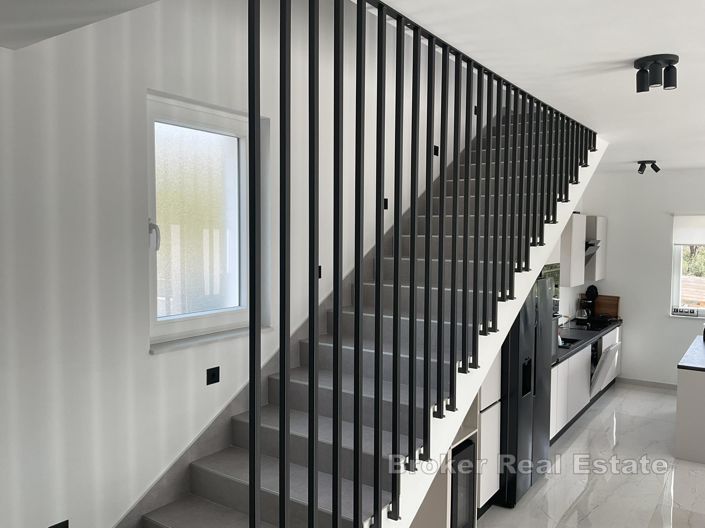 Image No.12-3 Bed Villa for sale