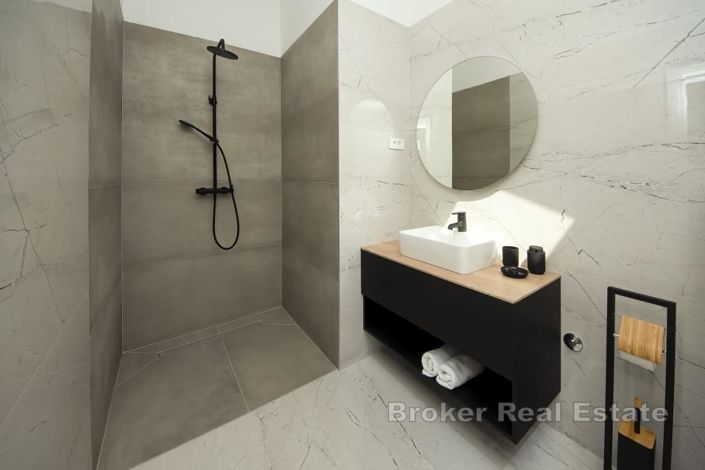 Image No.15-3 Bed Villa for sale