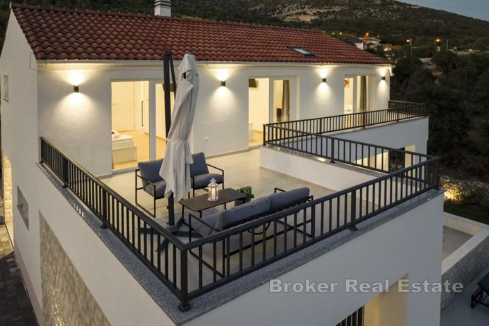 Image No.19-3 Bed Villa for sale