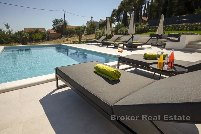 Image No.4-3 Bed Villa for sale