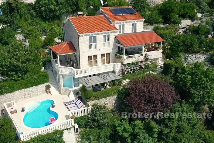 Image No.2-4 Bed Villa for sale