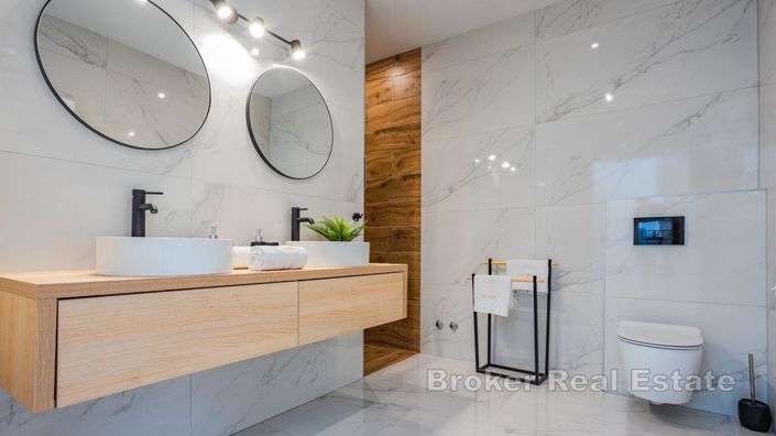 Image No.12-Villa de 5 chambres à vendre à Posedarje