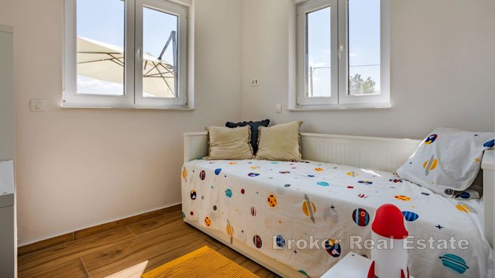 Image No.19-Villa de 5 chambres à vendre à Posedarje