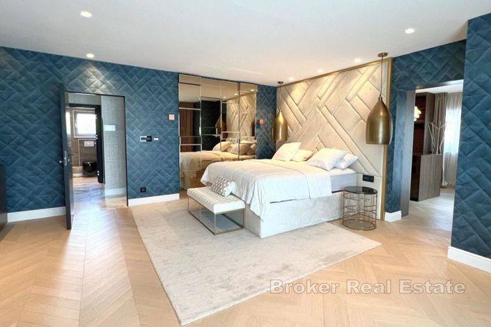 Image No.15-4 Bed Villa for sale