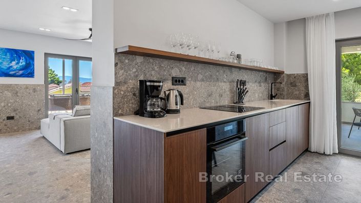 Image No.9-Villa de 11 chambres à vendre à Omiš