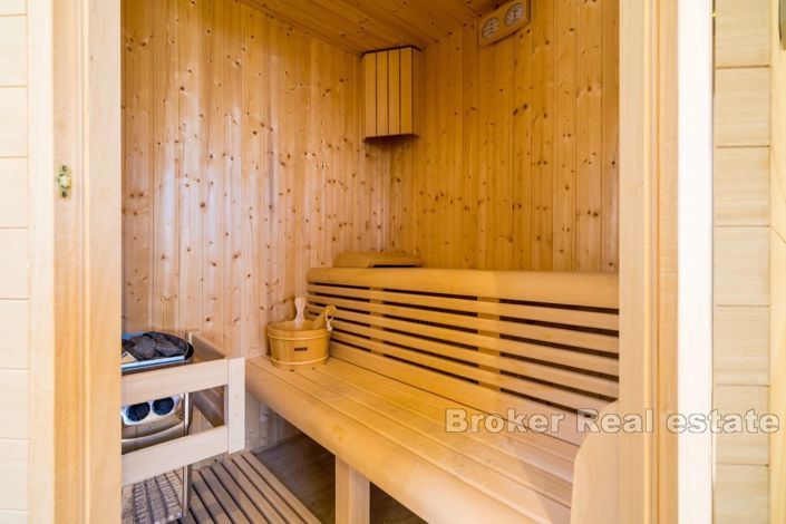 Image No.19-5 Bed Villa for sale