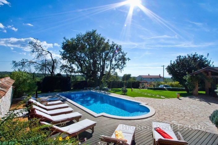 Image No.2-4 Bed Villa for sale