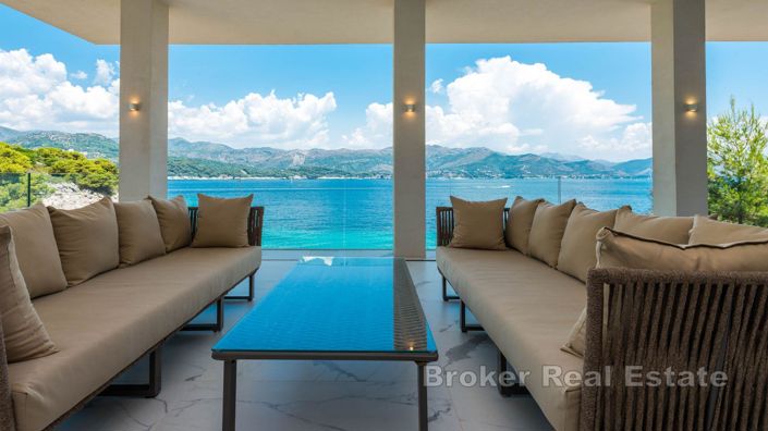 Image No.2-4 Bed Villa for sale