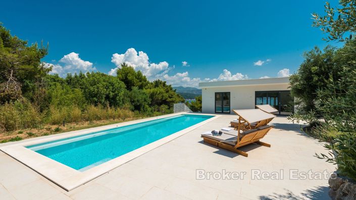 Image No.7-4 Bed Villa for sale