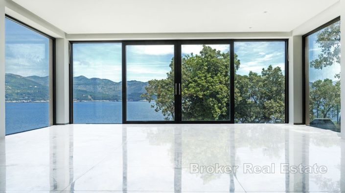 Image No.3-4 Bed Villa for sale