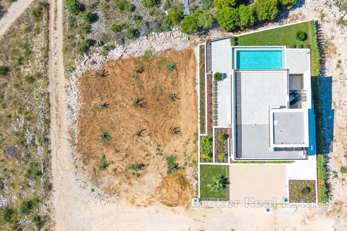 Image No.20-3 Bed Villa for sale