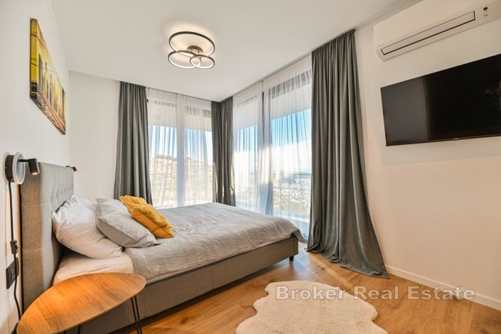 Image No.12-4 Bed Villa for sale