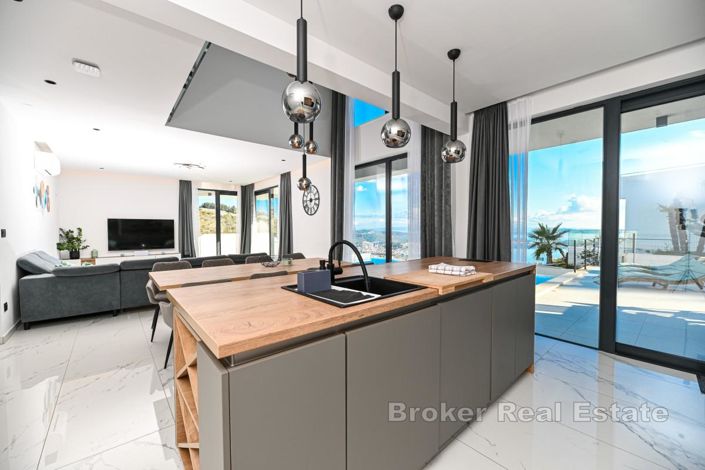 Image No.7-4 Bed Villa for sale