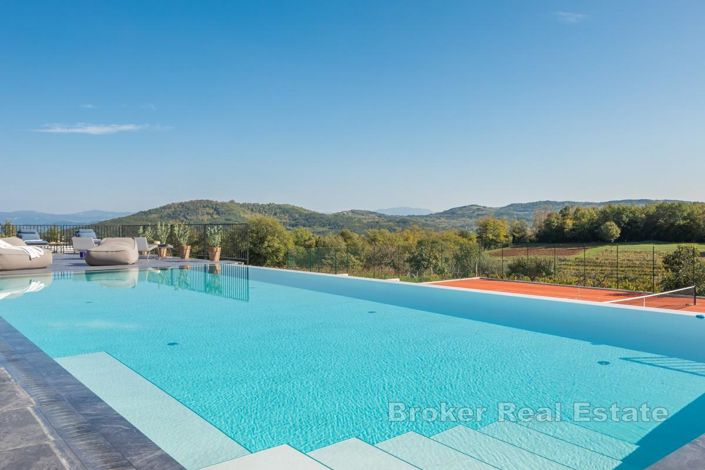 Image No.2-4 Bed Villa for sale