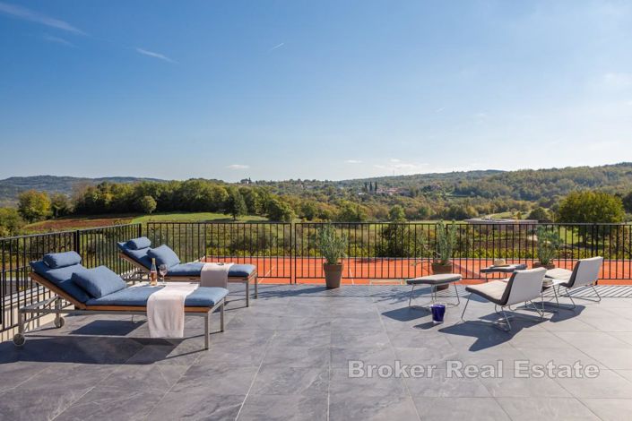 Image No.3-4 Bed Villa for sale