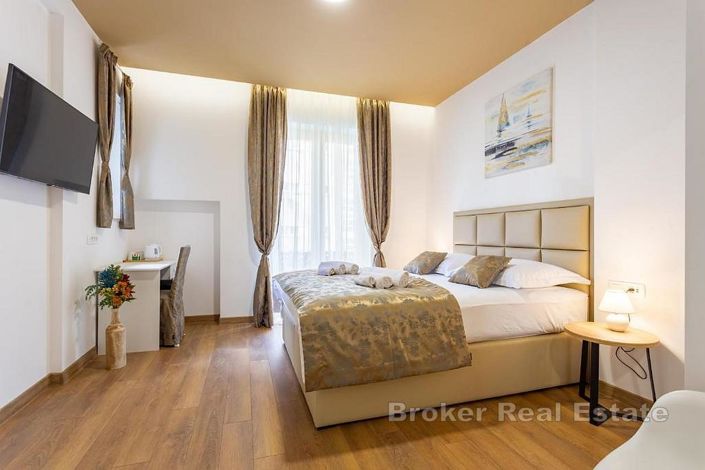 Image No.14-5 Bed Apartment for sale