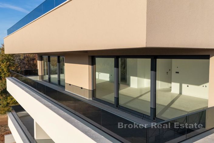 Image No.2-Appartement de 4 chambres à vendre à Porec