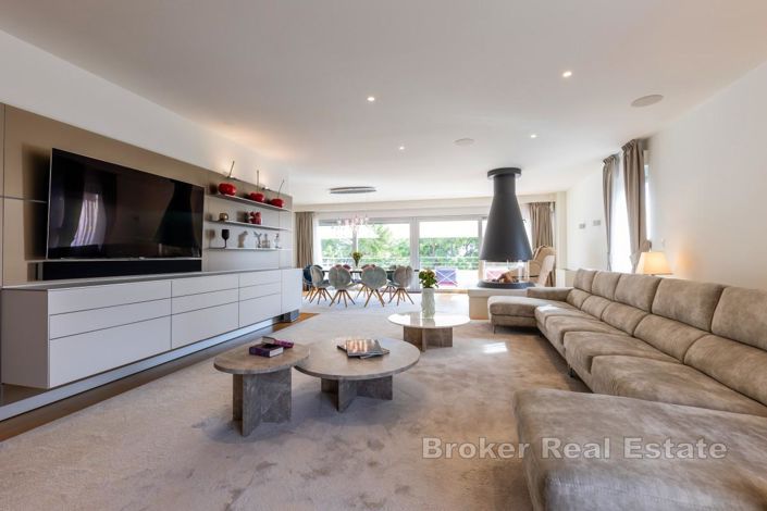 Image No.5-Villa de 4 chambres à vendre à Split