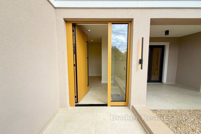 Image No.11-Villa de 5 chambres à vendre à Zadar