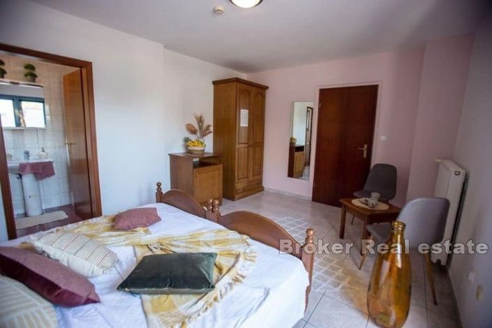 Image No.6-Villa de 9 chambres à vendre à Ploce