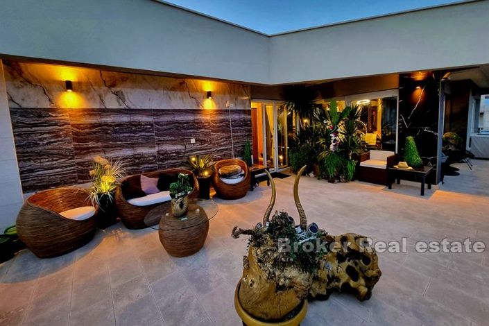 Image No.11-Appartement de 3 chambres à vendre à Trogir