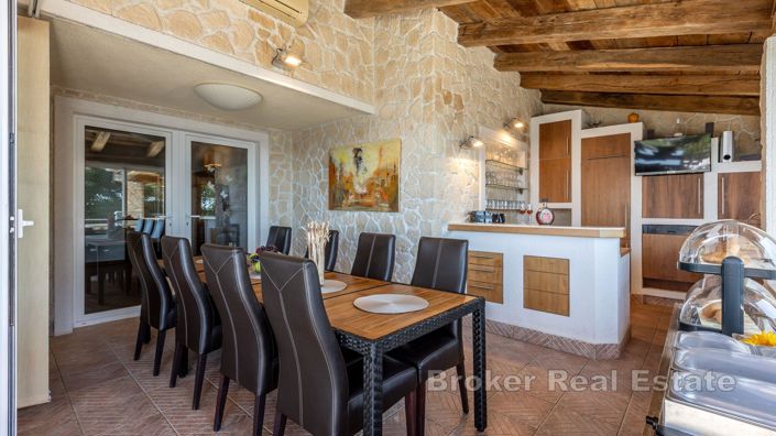 Image No.12-Villa de 6 chambres à vendre à Rogoznica