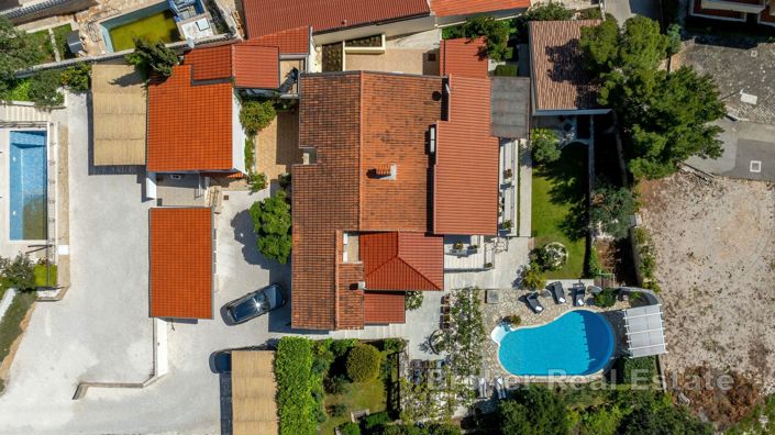 Image No.18-Villa de 6 chambres à vendre à Rogoznica