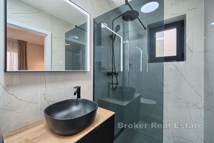 Image No.19-Villa de 4 chambres à vendre à Rogoznica