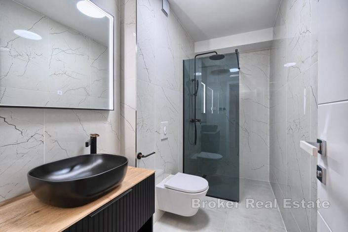 Image No.23-Villa de 4 chambres à vendre à Rogoznica