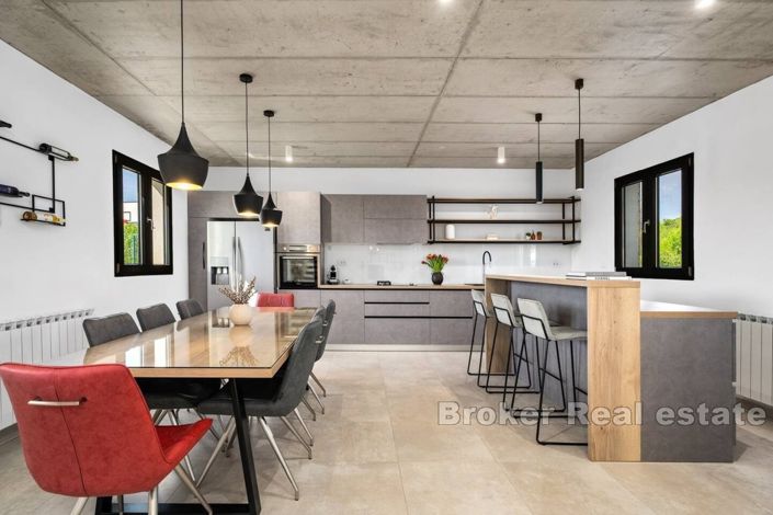 Image No.5-Villa de 3 chambres à vendre à Sinj