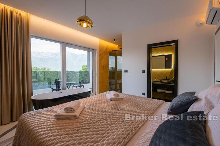 Image No.12-Villa de 4 chambres à vendre à Makarska