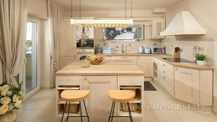 Image No.10-Villa de 5 chambres à vendre à Split