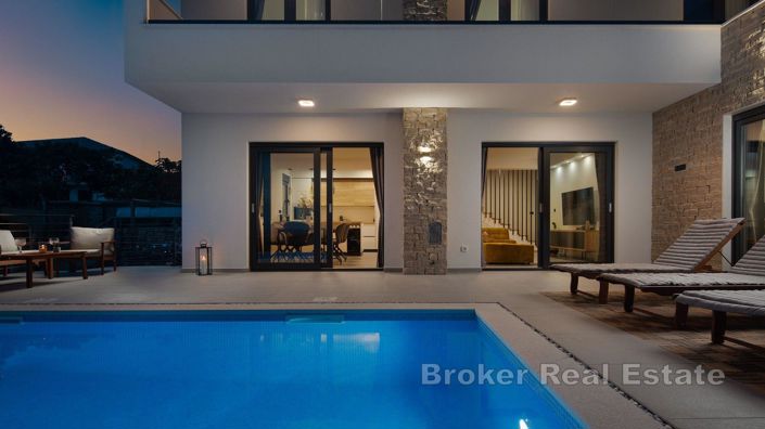 Image No.2-Villa de 4 chambres à vendre à Split