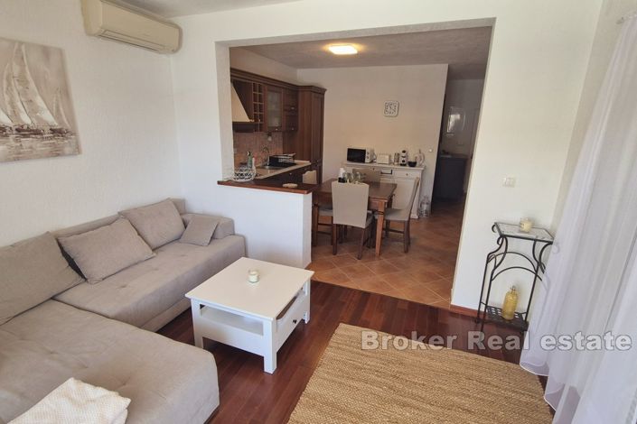 Image No.10-8 Bed Villa for sale