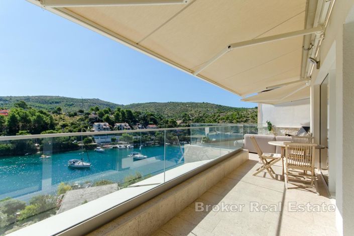 Image No.4-10 Bed Villa for sale