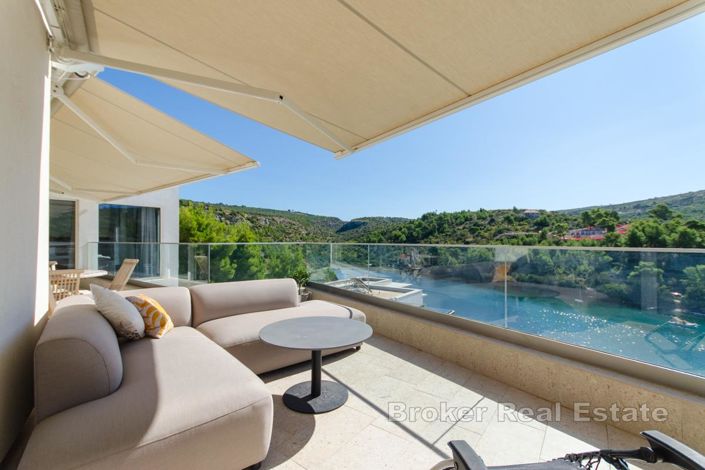 Image No.5-10 Bed Villa for sale