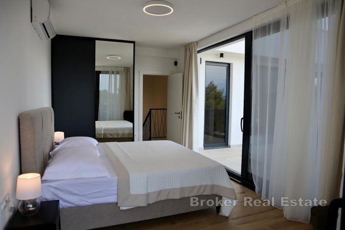 Image No.11-4 Bed Villa for sale