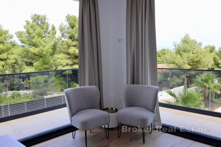 Image No.12-4 Bed Villa for sale